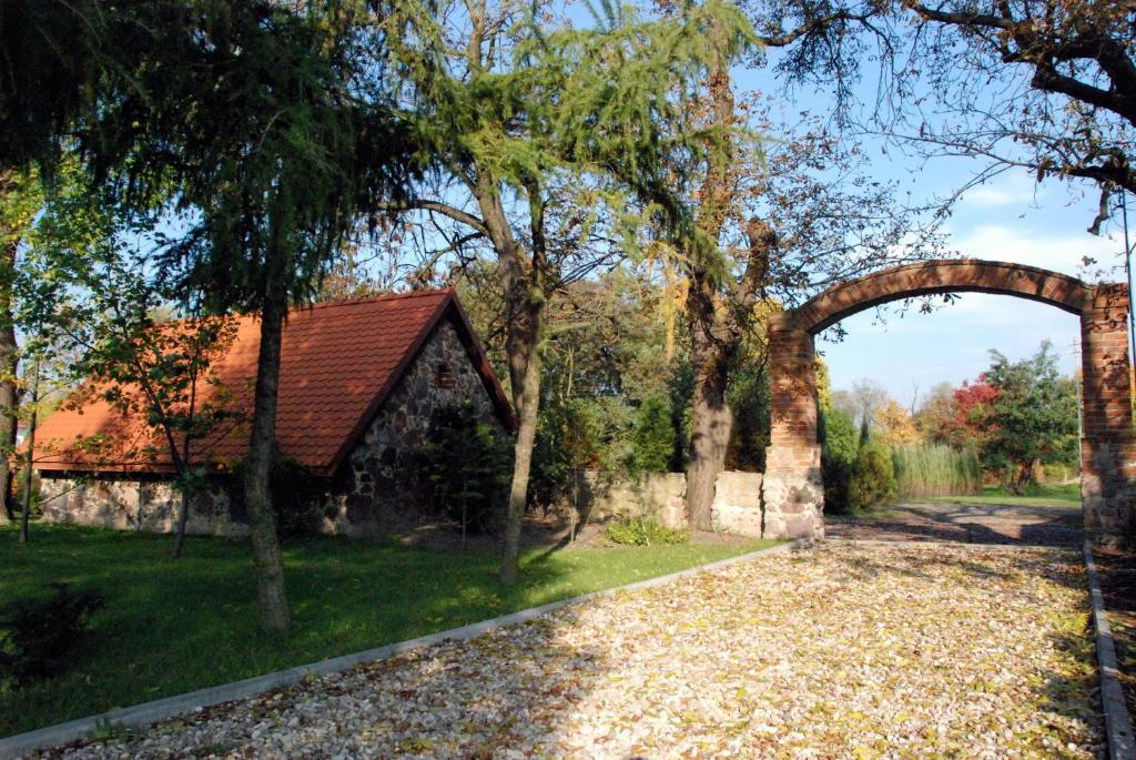 Pamietna Dworek Скерневице Экстерьер фото